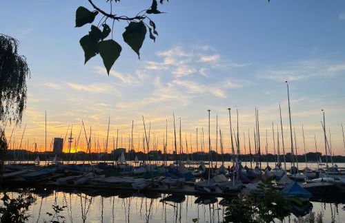 Schöne Wohnung nähe von HBF und Alstersee - Foto 1