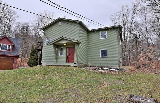 The Tanglewood Lodge: Amazing Ski Home For Groups. Hot Tub. Close To Killington Resort! 4 Bedroom Home - Photo 38