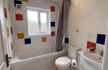 Cosy 2 bedroomed semi detached house - Foto 5