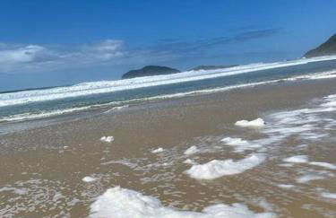 Casa espaçosa na praia do santinho sc - Foto 23