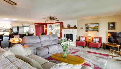 Lakefront Canadian Gem Fire Pit, Decks and Grills - Foto 3