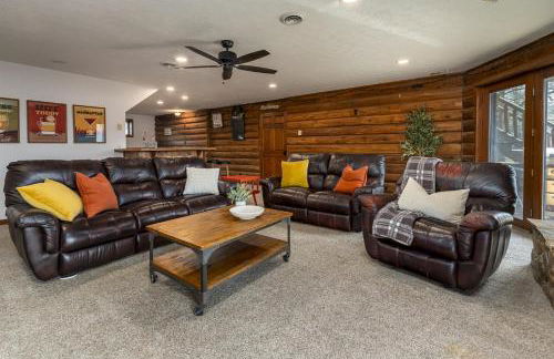Luxury Log Cabin w Beach & Dock Sleeps 12 - Photo 28