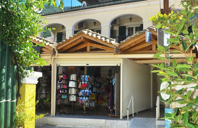 Holiday Studio Apartments Yannis on Agios Gordios Beach in Corfu - Photo 17