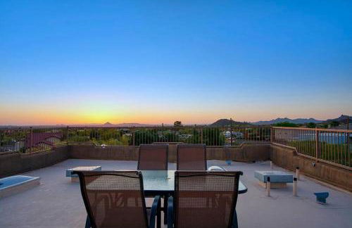 Saguaro Sunset - Secluded 4BR Home with Rooftop Patio - Foto 35