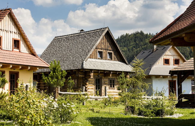 Rezort Gothal Chalupy - Foto 1