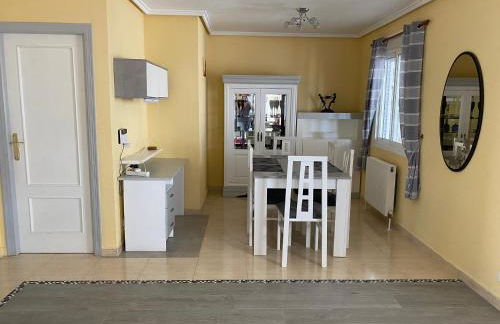 Ideal Location 3 Bed 3 Bath Villa With Pool On Camposol Sect B Close To Amenities - Foto 41