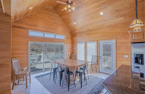 Amazing Vacation Home on the 56 MM, Dock, Water Toys, Fire Pit, 5 bedrooms/5 baths - Foto 19