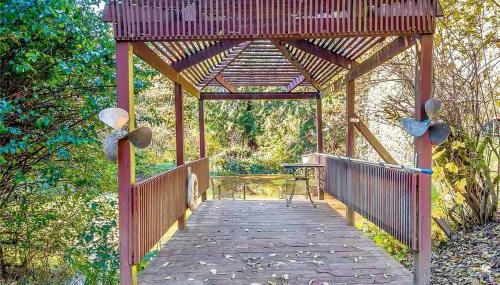 Secluded Off-Grid Retreat> Cabins+Hiking+Waterfall - Foto 2, Other