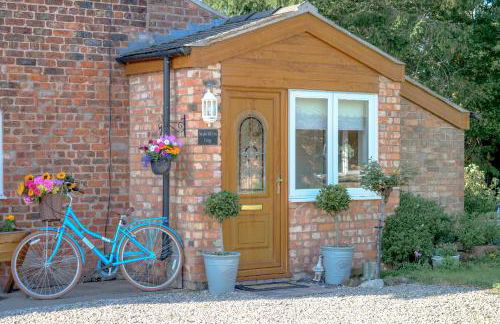 Saughall Mill Farm Cottage - Photo 14