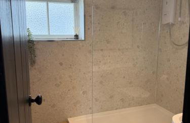 New renovated beach front cottage - Photo 7