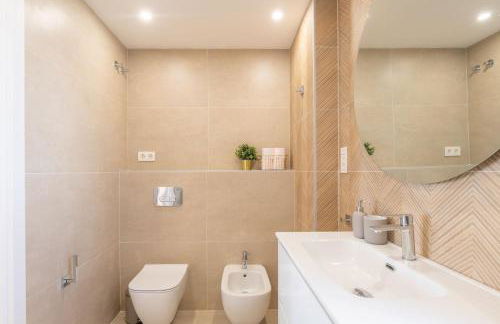 In front of SEA & CENTER - Foto 23