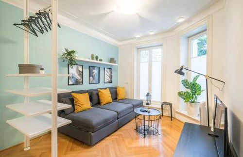 Modern Apartment Near Außenalster - Foto 1