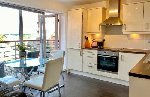 City Centre Chester Waterways Apartment - Photo 46