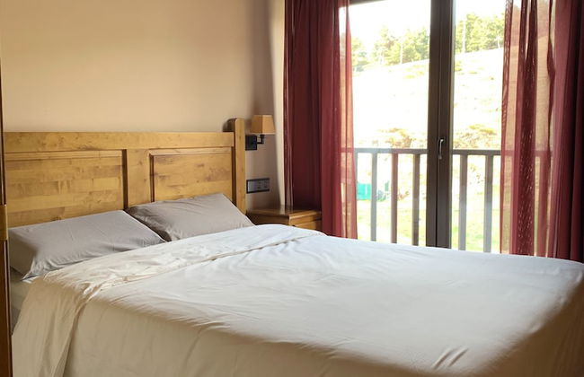 2 Bedroom Duplex Apartment in La Molina - Photo 2