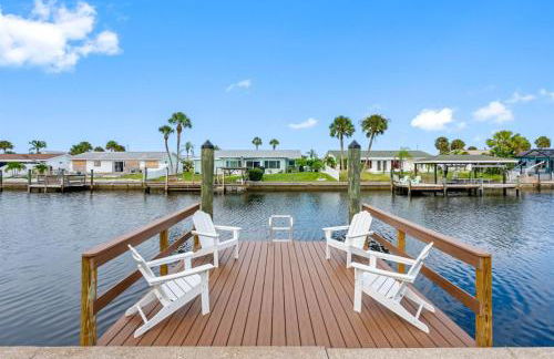 Brand New Saltwater Pool! - Waterfront Canal - Luxury Home - Foto 67