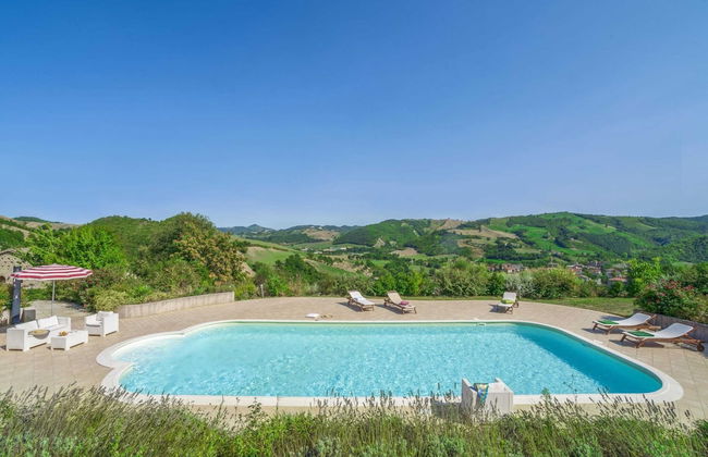 Holiday Home in Belforte With Pool - Foto 10