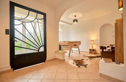 La Villa en Loire, avec Jacuzzi 6 places, Piscine chauffée, boulodrome, salle de jeu, 6 Chambres, vue Loire, 350M2 - Foto 32