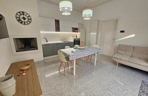 RETRÒ Holiday Home - Pandorea - - Foto 2