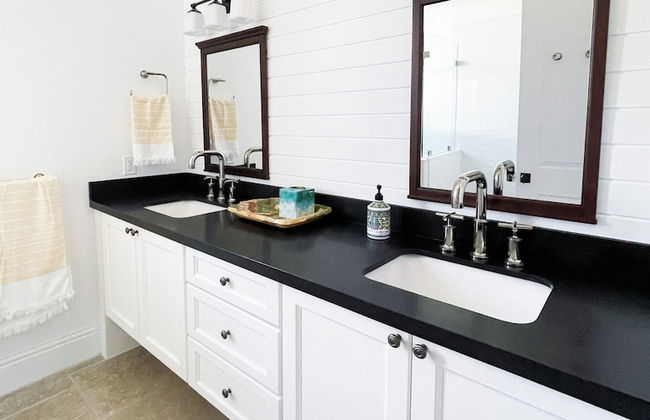 Island Haven: Oceanfront Retreat With Infinity Pool - Foto 12