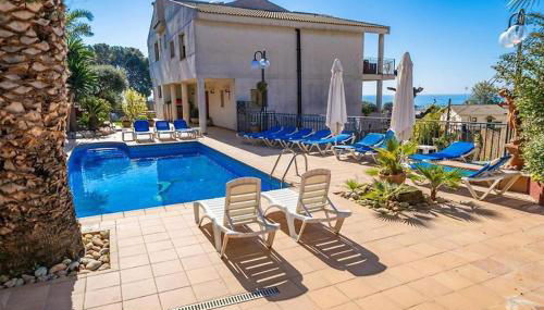 Casa de 2000 m2 Piscina Mar Barbacoa y Felicidad - Foto 3