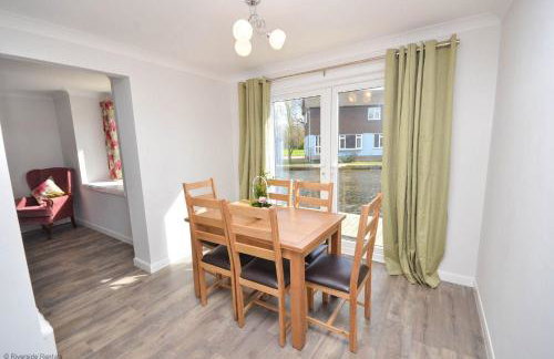 Bure Banks in the heart of Wroxham - Photo 4