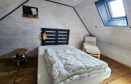 la petite maison en bois bleue - Foto 13