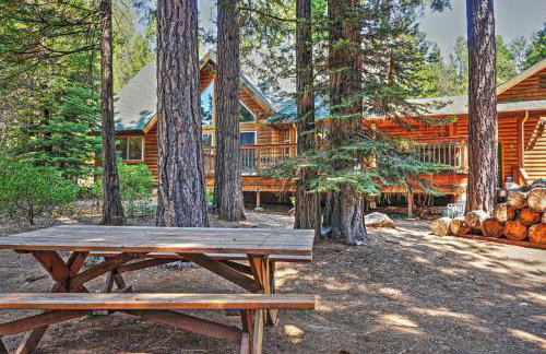 Hot Tub, Deck & Trail Access: Shaver Lake Cabin - Photo 22