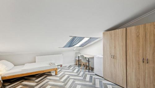 Monteurwohnung in Kevelaer - WLAN, Küche, Waschmaschine & Parkplatz - Foto 4, wardrobe