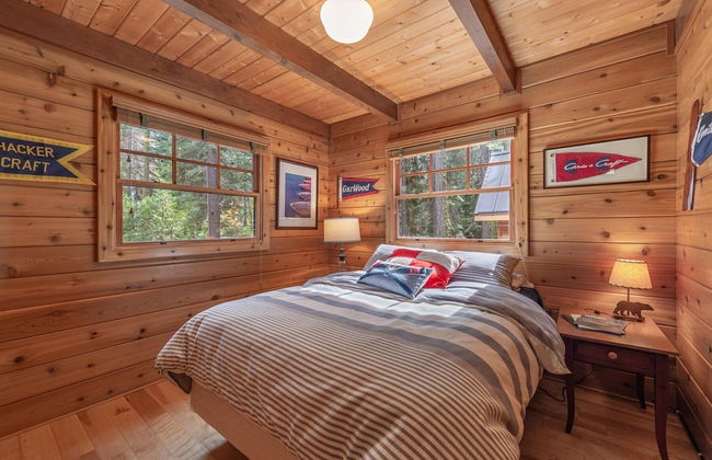 Cozy Pet Friendly Cabin in Lake Tahoe by Sierra Getaways - Foto 3