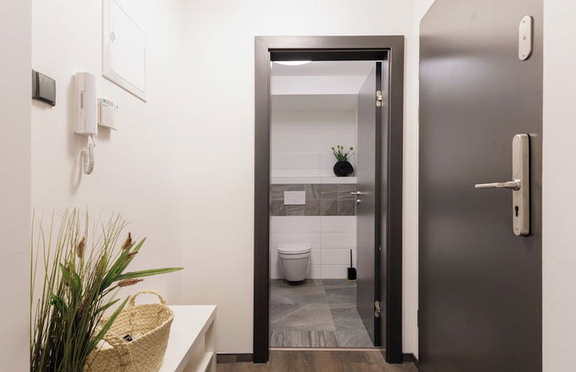 River Apartments - Photo 25