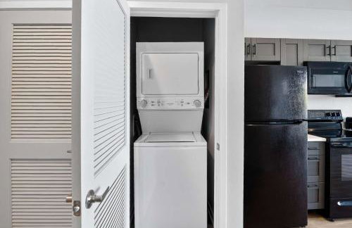 Stylish Downtown Escape Near IU and Cafes - Foto 14