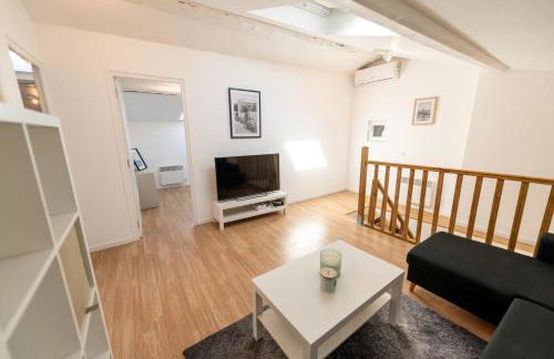 KASA DUPLEX - Climatisation - Balcon - Parking Privé - Foto 10