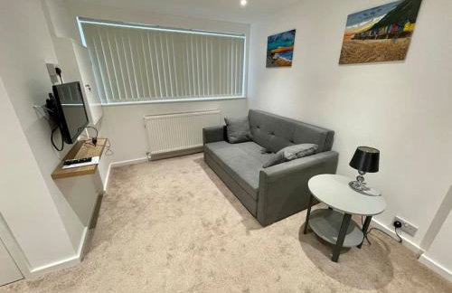 *Close to Beach* One Bedroom Suite with Parking - Photo 1