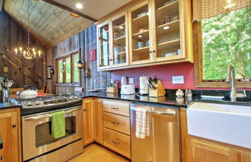 East Burke House with Deck Less Than 3 Mi to Kingdom Trails! - Photo 9