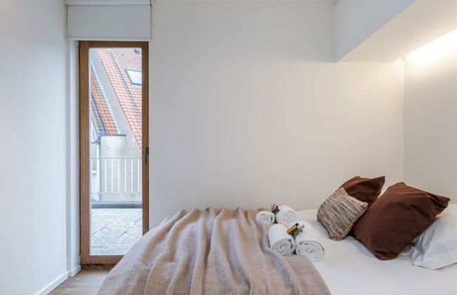 Modern Apartment With Terraces and Parking - Photo 3