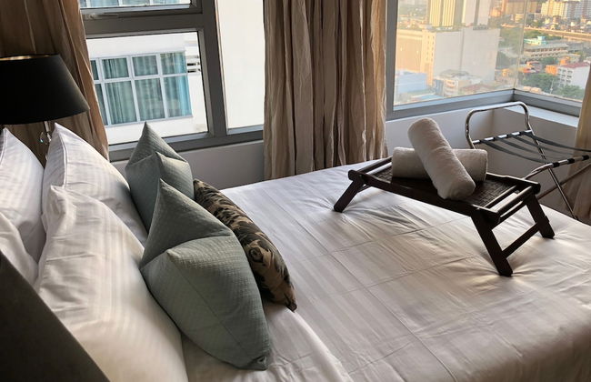 Cozy Pad in Heart of Makati HiSpeed WiFi - Photo 1