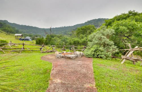 Rural Texas Villa with Hot Tub - Horses Welcome! - Foto 43