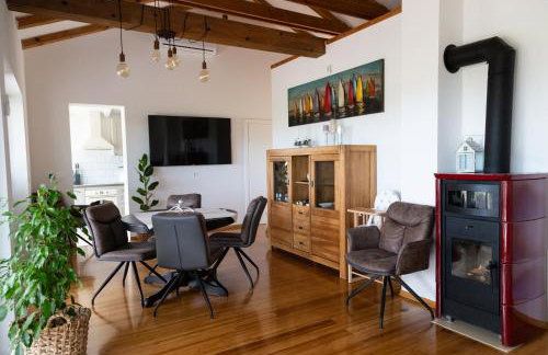 Officinalis - Family Vacation House - Photo 3