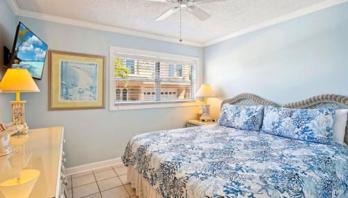 Harbor House 37 - Photo 2