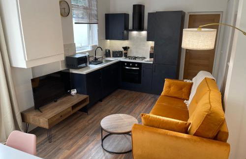 Flat 2, 297 Gillott Road, B16 0RT - Photo 1