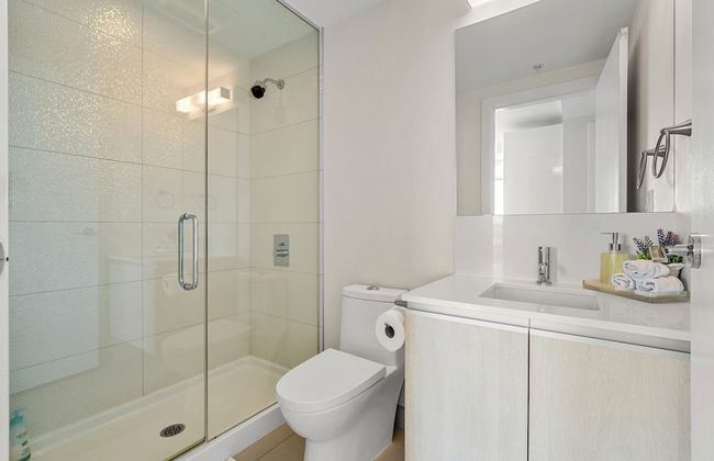 By Stampede Free Parking Banff Pass Wine More - Photo 55