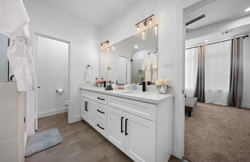 Luxury Home Near Med Center, Uptown & Downtown - Foto 21