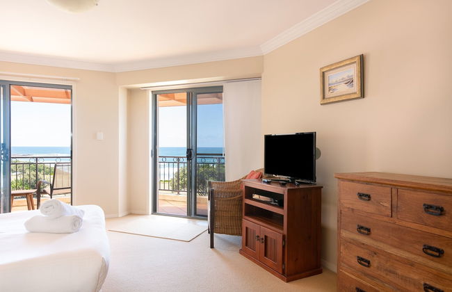 Breakers 1/10 - Photo 5