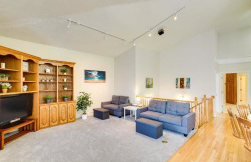 Game Room and Playground! Huge Family Home in Orem - Photo 4