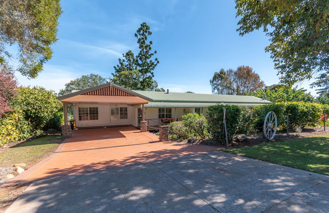 Birds 'n' Bloom Cottages - Photo 78