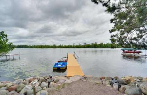 Winter Lake Escape with Access to Ice Fishing! - Foto 4