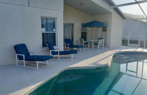 Three-Bedroom House in Clear Creek - Photo 13