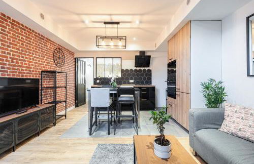 Loft Magnan - PARKING - idéal couples -BEACH -TRAM & Supermarkets - New & Confort-AC - Foto 7