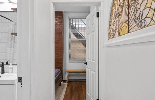 Shadyside, Pittsburgh, Modern and Accessible 2 Bedroom Unit2 with Free Parking - Foto 18