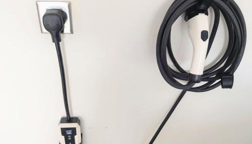 Spacious 3BR Home - Pool, Playground, EV Station L2, Near Freeway, Free Parking - Foto 5